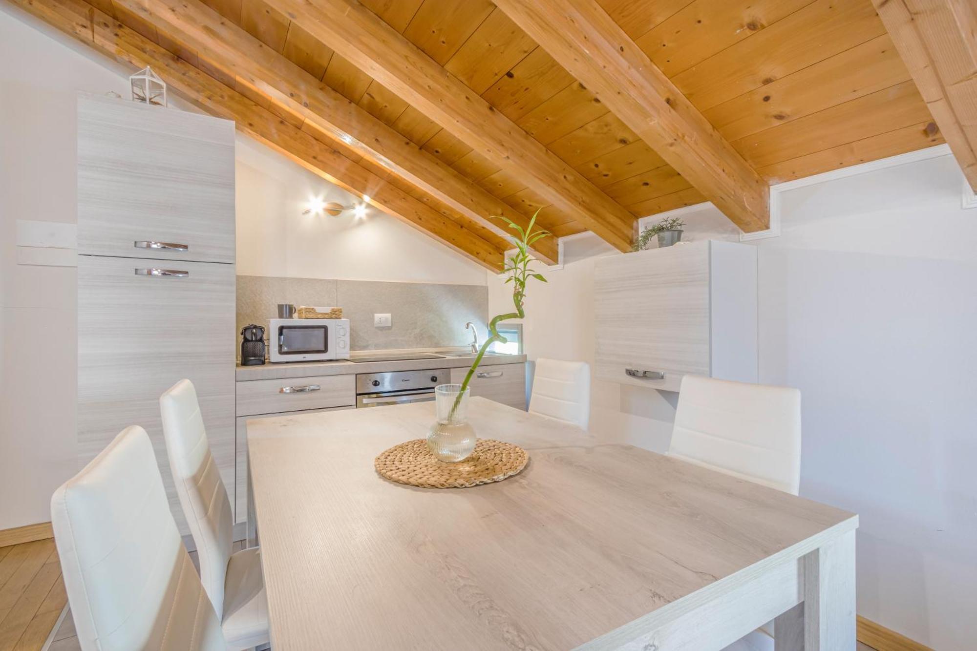 Ferienwohnung Stazione 200M - Wifi - Aria Condizionata - Smart Tv Parma Exterior foto