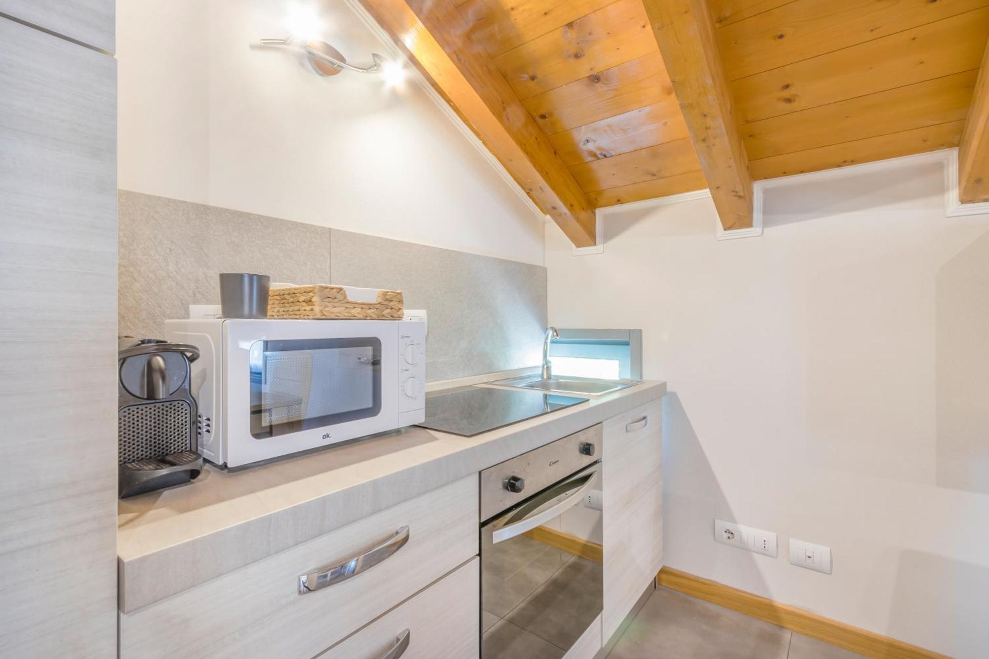 Ferienwohnung Stazione 200M - Wifi - Aria Condizionata - Smart Tv Parma Exterior foto